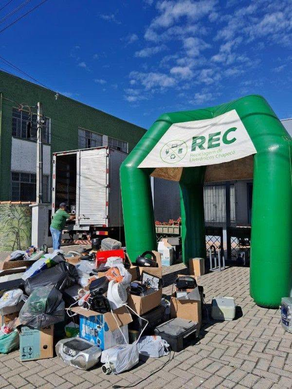 União da Vitória realiza coleta gratuita de eletrônicos na área rural e urbana