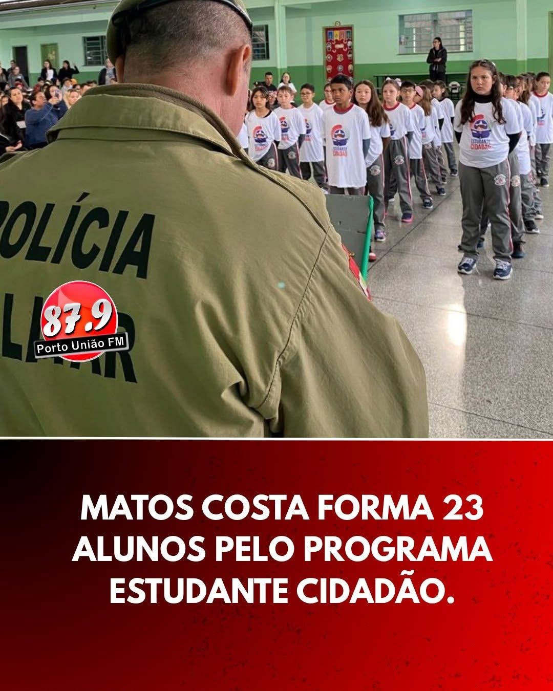 Escola Professora Ana Maria de Paula forma 23 alunos pelo programa Estudante Cidadão