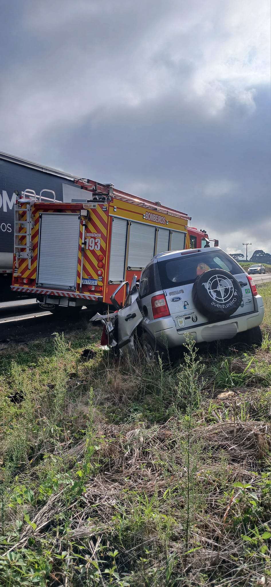 MOTORISTA MORRE EM COLISÃO NA BR-280 EM POÇO PRETO IRINEÓPOLIS