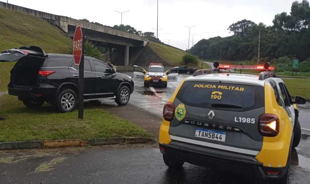 Homem é baleado após investir conta PM em Irati-PR
