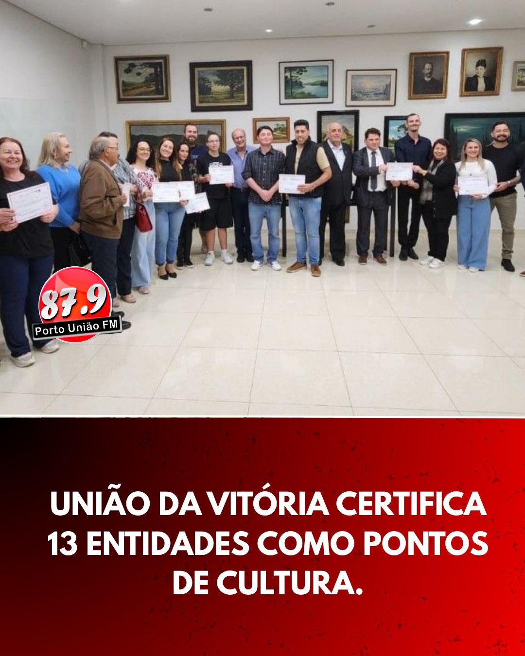 A Secretaria Municipal de Cultura de União da Vitória realizou, na noite de terça-feira, 1º de setembro, a entrega dos certificados do Cadastro Nacional de Pontos e Pontões de Cultura a 13 entidades culturais do município.